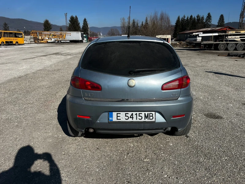 Alfa Romeo 147 1.9 JTD, снимка 5 - Автомобили и джипове - 49021795