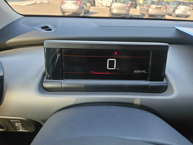 Citroen C4 Cactus 1.5HDI, снимка 13 - Автомобили и джипове - 51406543