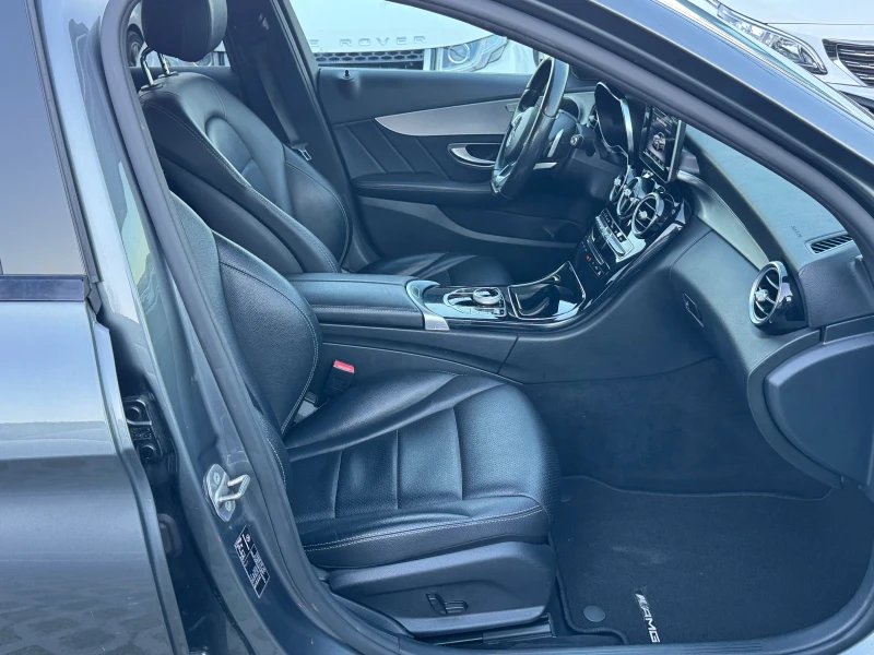Mercedes-Benz C 300 SWISS AMG OPTIK 9G TRONIC , снимка 12 - Автомобили и джипове - 52770992