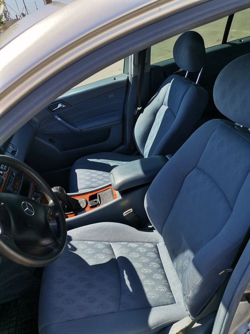 Mercedes-Benz C 180 Kompressor / LPG, снимка 10 - Автомобили и джипове - 53236408
