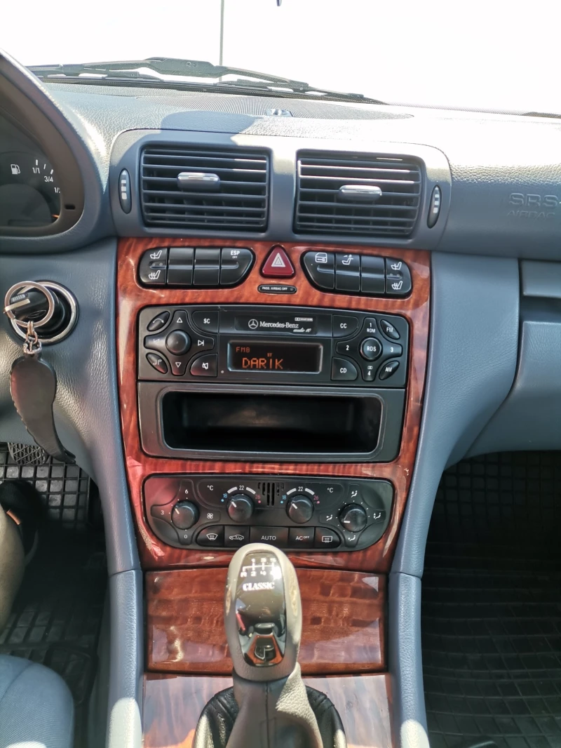 Mercedes-Benz C 180 Kompressor / LPG, снимка 12 - Автомобили и джипове - 53236408