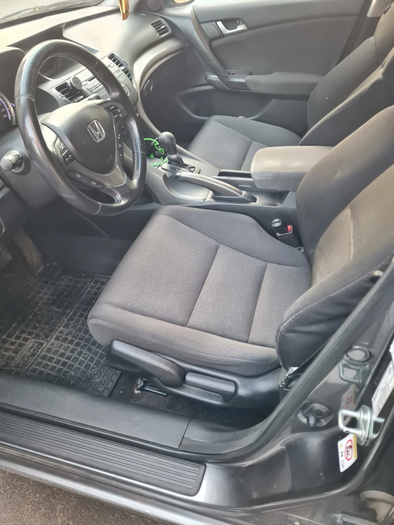 Honda Accord, снимка 11 - Автомобили и джипове - 53285843