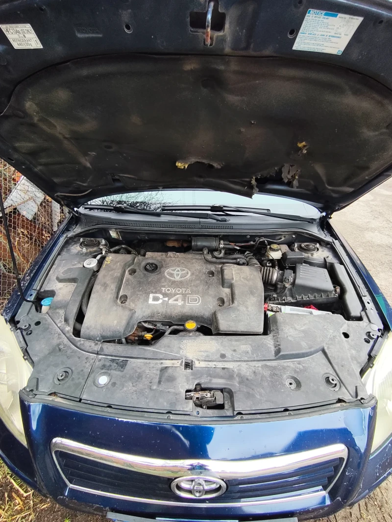 Toyota Avensis, снимка 11 - Автомобили и джипове - 53383063