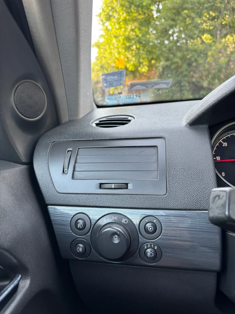 Opel Astra, снимка 16 - Автомобили и джипове - 53385849