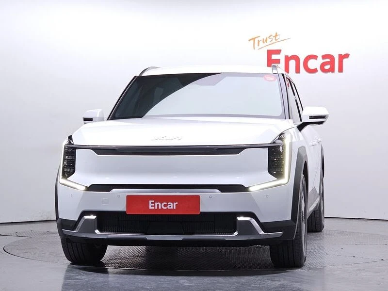 Kia EV9 AIR Long Range AWD 99.8kW, снимка 3 - Автомобили и джипове - 54171110