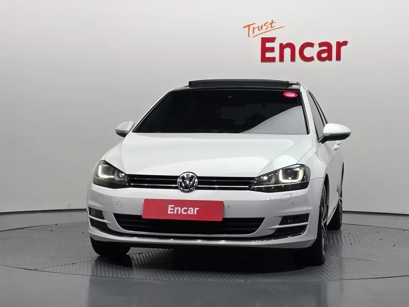 VW Golf 2.0 TDI, снимка 3 - Автомобили и джипове - 54300725