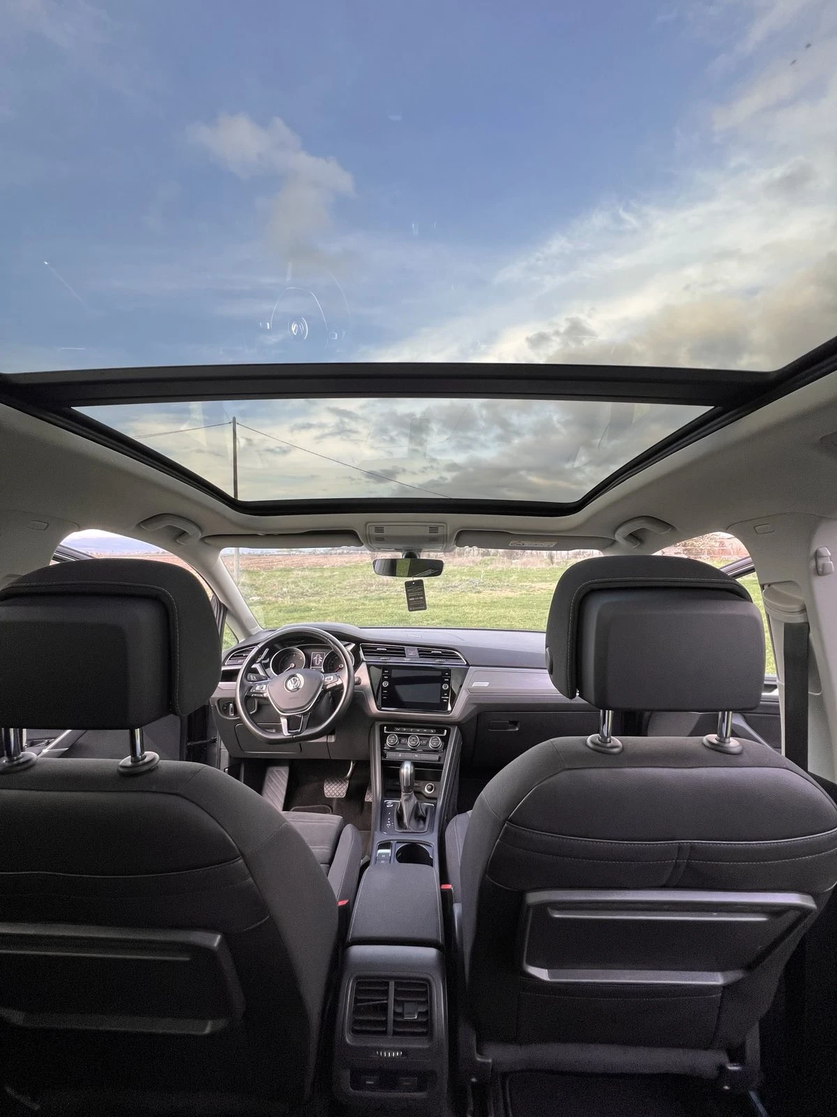 VW Touran Продажба с данъчна фактура - изображение 8