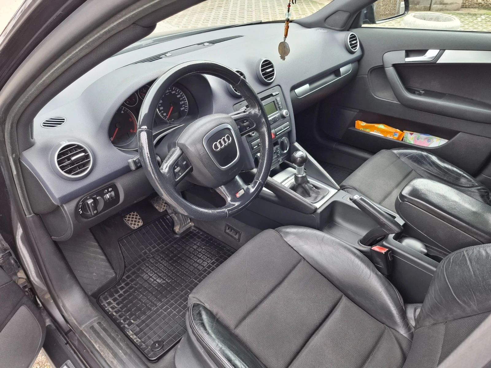 Audi A3 2.0 - изображение 2