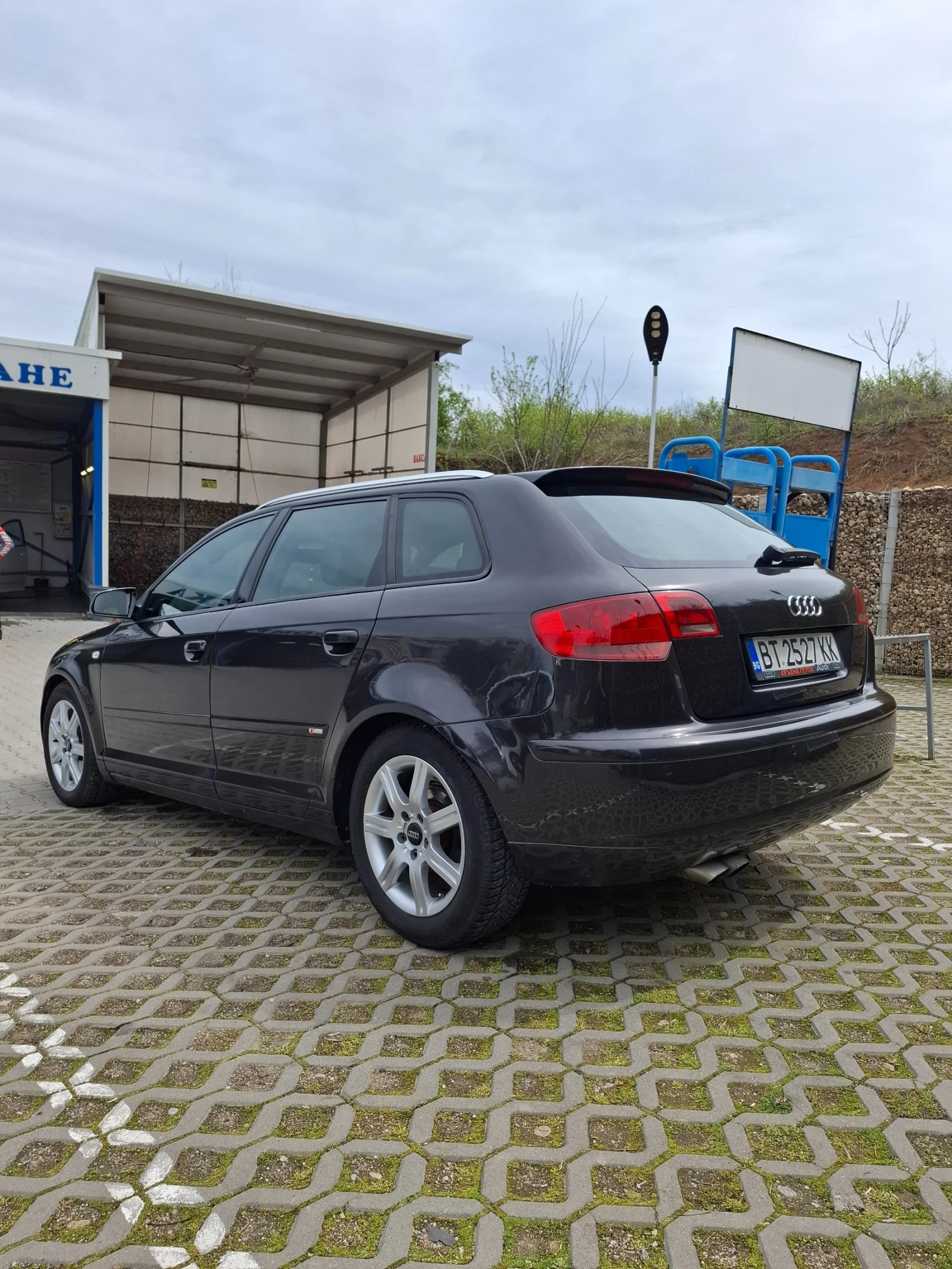 Audi A3 2.0 - изображение 8