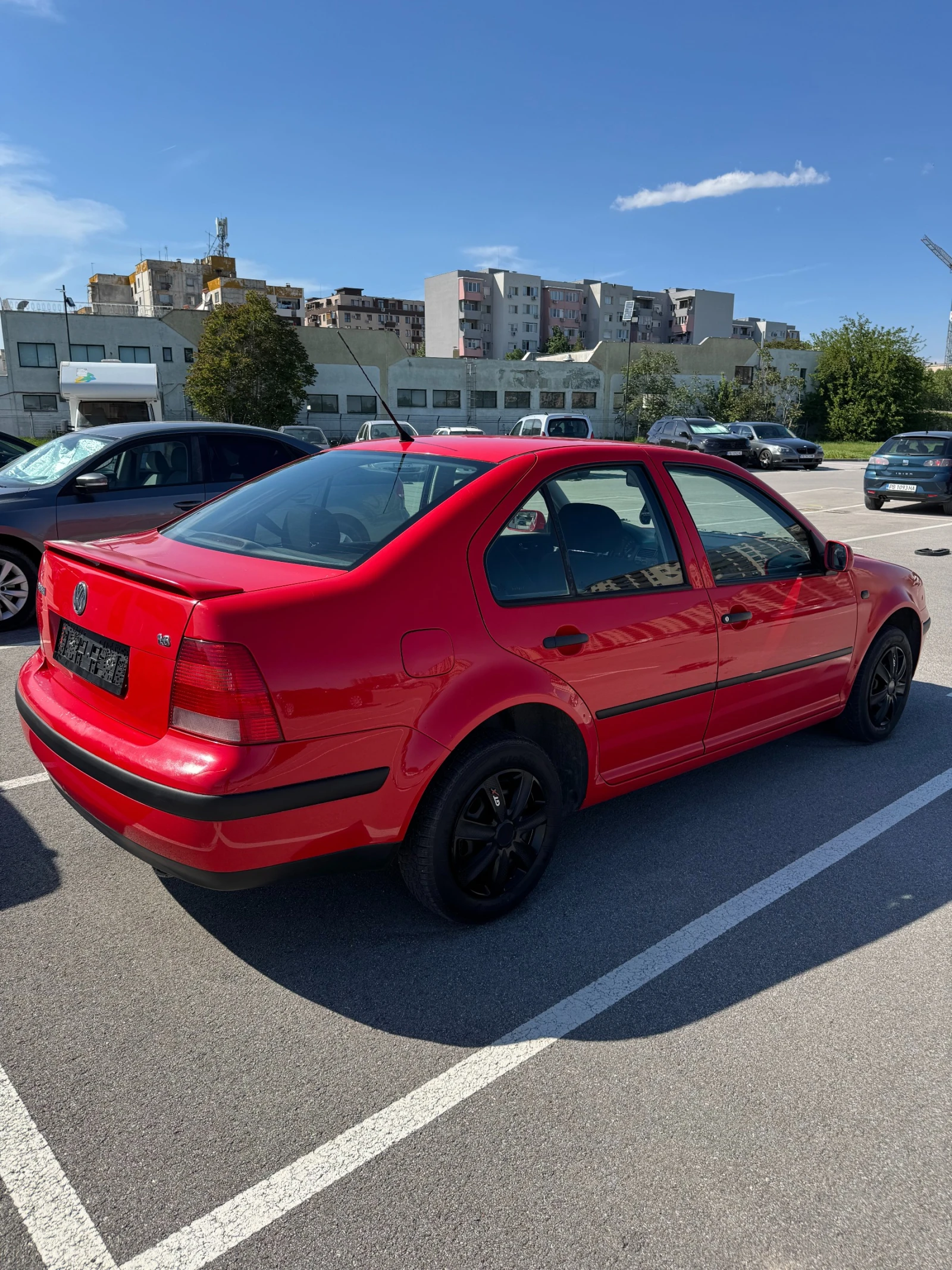 VW Bora 1.6i SR - изображение 2