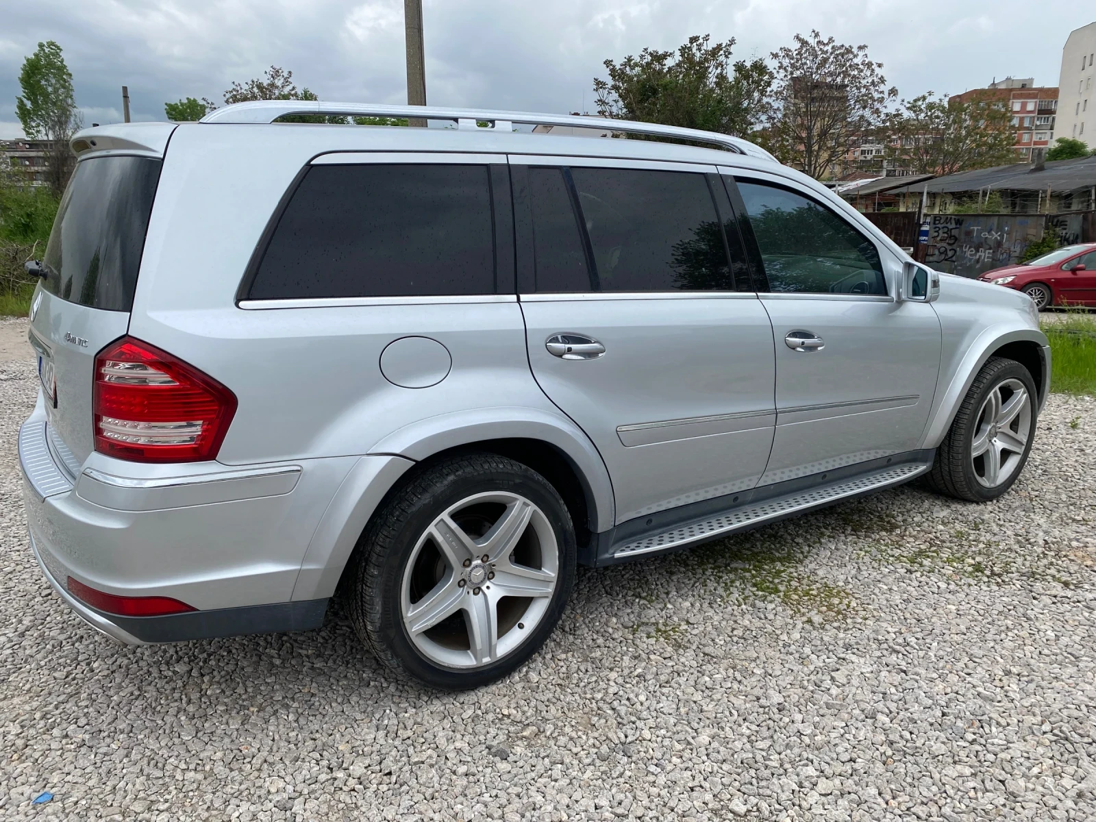 Mercedes-Benz GL 550 AMG GRAND EDITION , снимка 4 - Автомобили и джипове - 52022434