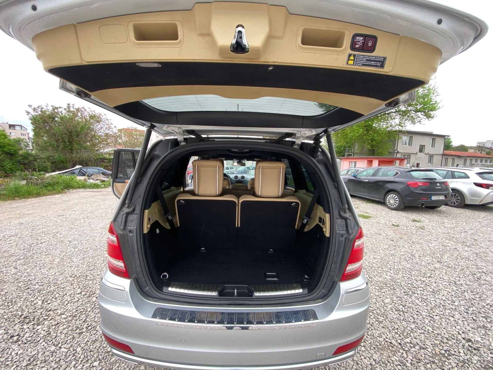 Mercedes-Benz GL 550 AMG GRAND EDITION , снимка 8 - Автомобили и джипове - 52022434