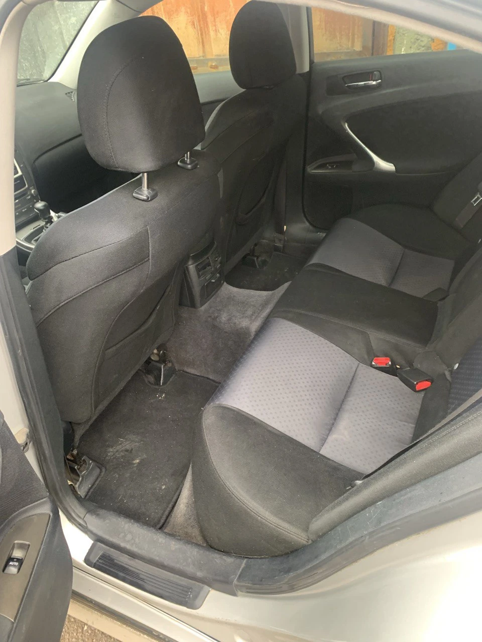Lexus IS 220d, снимка 8 - Автомобили и джипове - 54645818