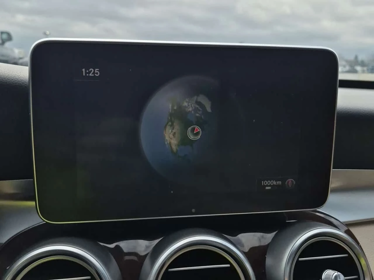 Mercedes-Benz C 300 * CARFAX * ПАНОРАМА * ПОДГРЕВИ * 2 КЛЮЧА, снимка 12 - Автомобили и джипове - 54190201