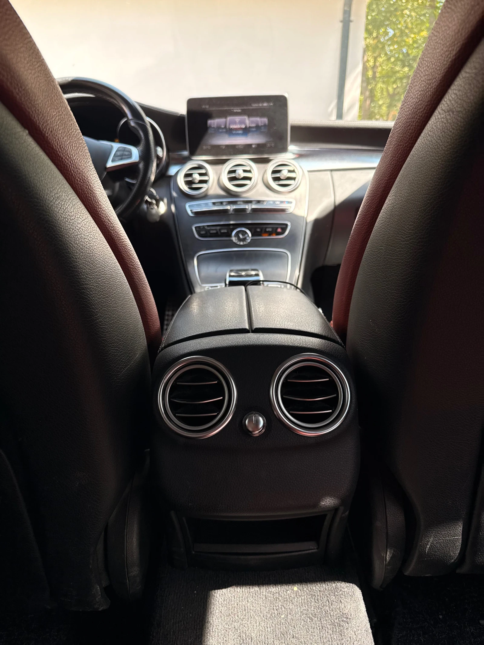 Mercedes-Benz C 250 AMG Line, снимка 15 - Автомобили и джипове - 54394996