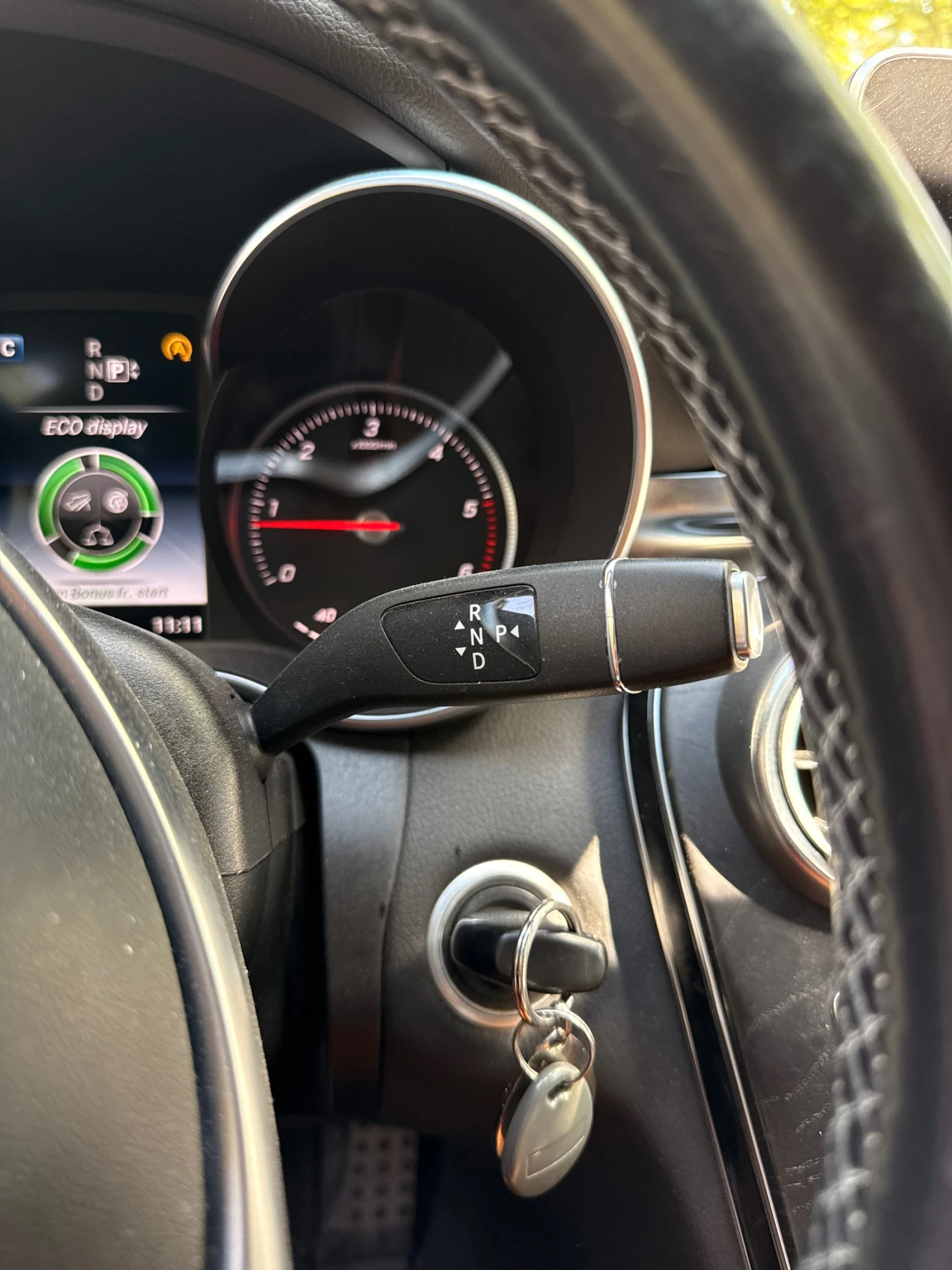 Mercedes-Benz C 250 AMG Line, снимка 17 - Автомобили и джипове - 54394996