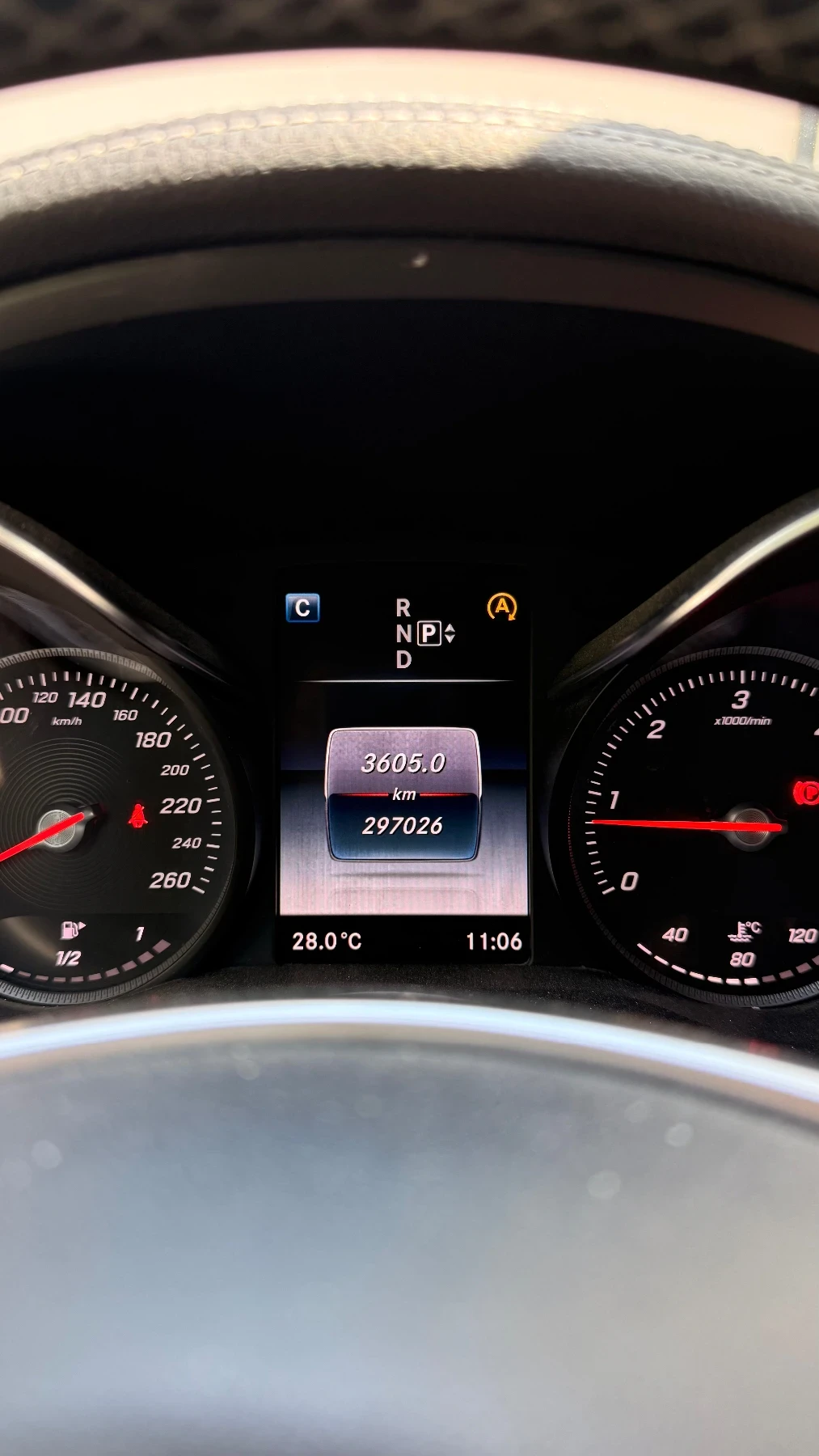 Mercedes-Benz C 250 AMG Line, снимка 10 - Автомобили и джипове - 54394996
