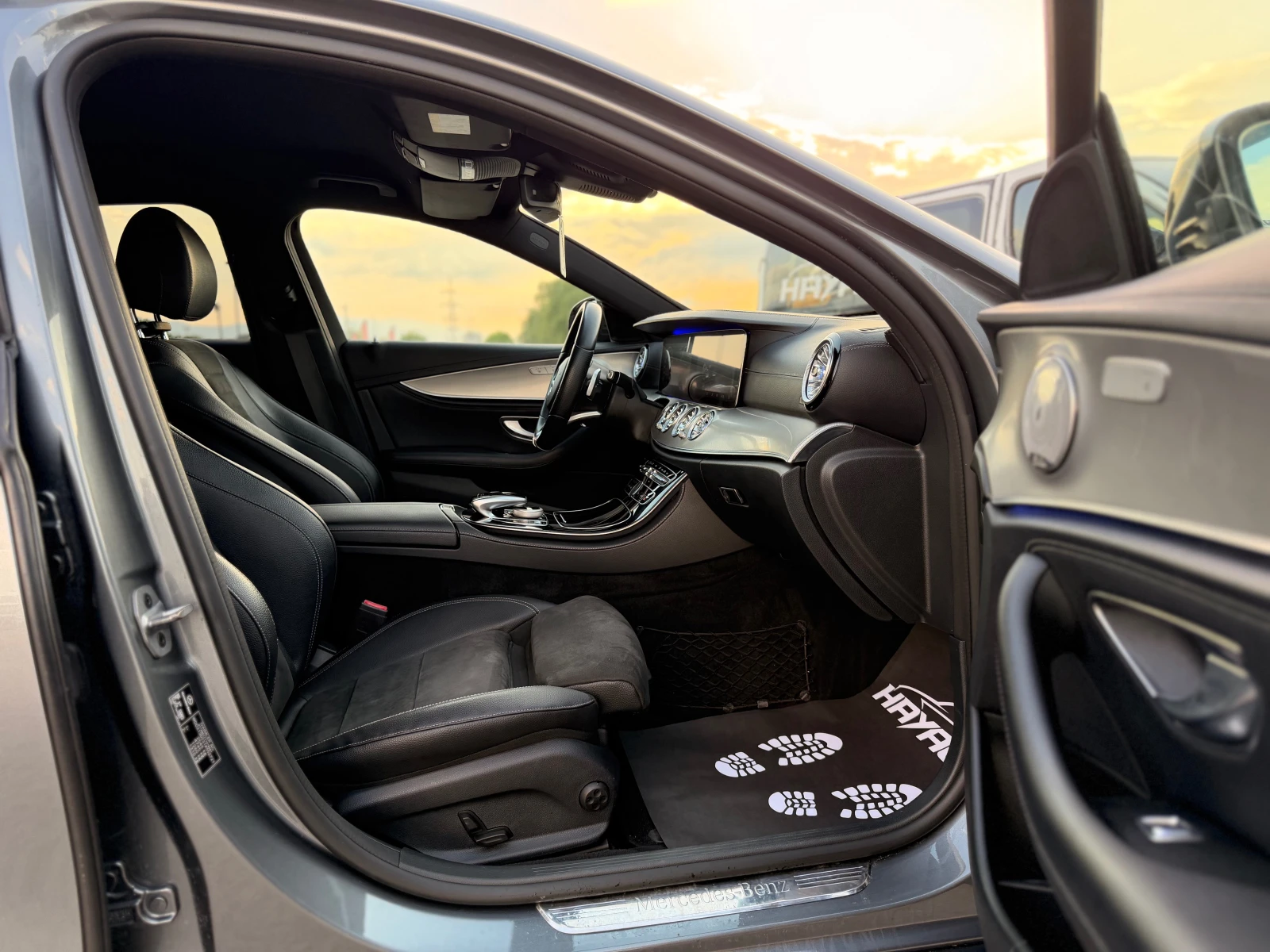 Mercedes-Benz E 400 d= 4Matic= BRABUS= Distronic= 3xTV= , снимка 11 - Автомобили и джипове - 54511502