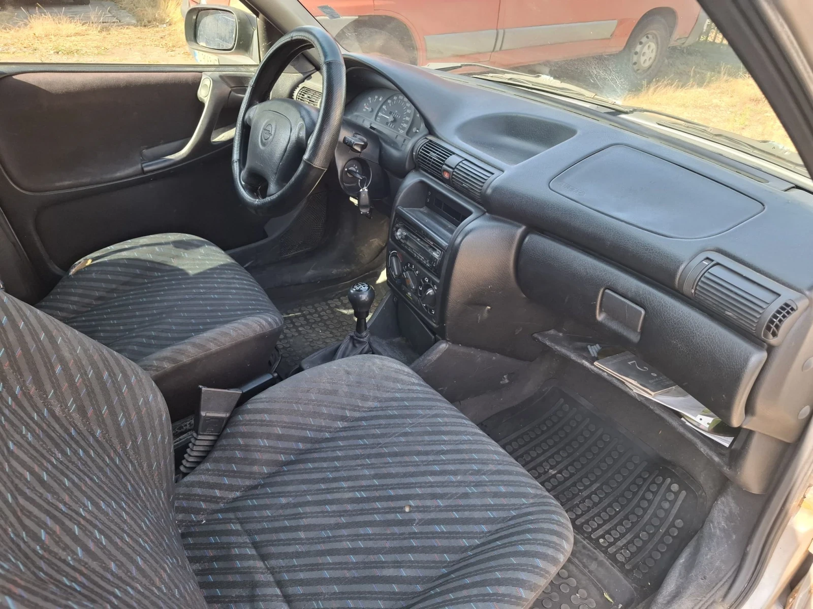 Opel Astra Комби -Газ, снимка 6 - Автомобили и джипове - 55531246