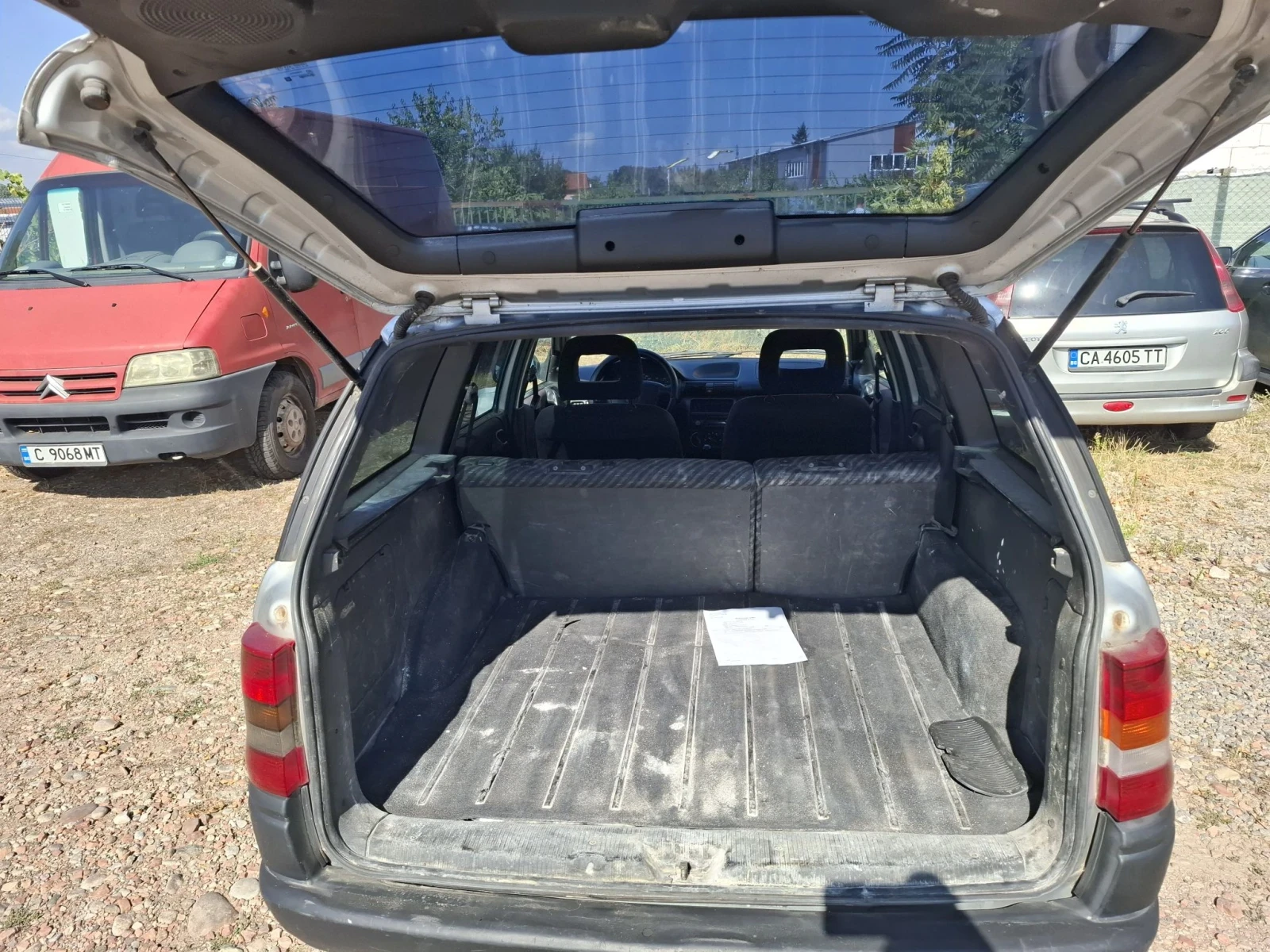 Opel Astra Комби -Газ, снимка 7 - Автомобили и джипове - 55531246