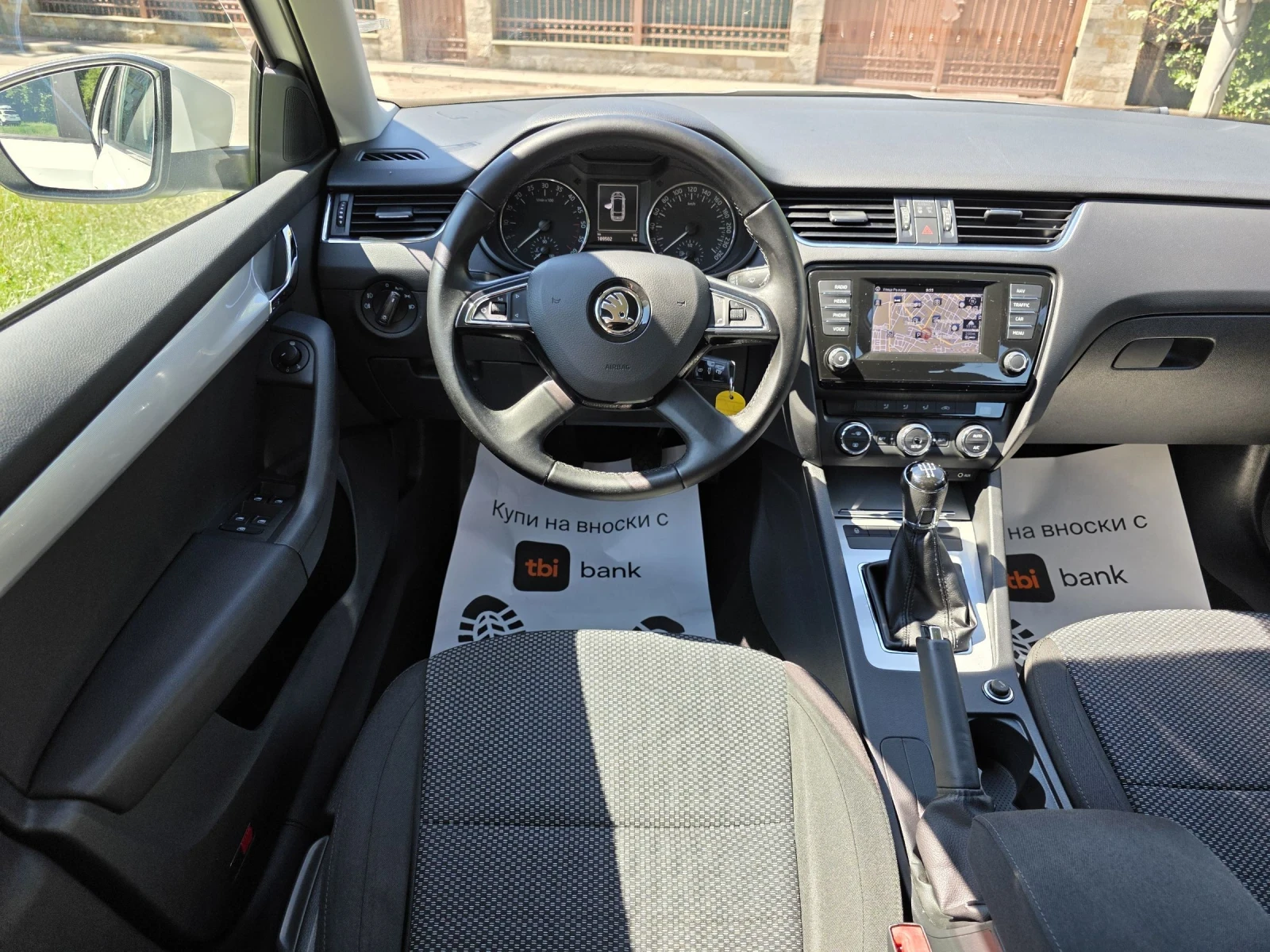 Skoda Octavia 1.6TDI/НАВИГАЦИЯ/РЕАЛНИ КИЛОМЕТРИ/ОБСЛУЖЕН/, снимка 7 - Автомобили и джипове - 55049295