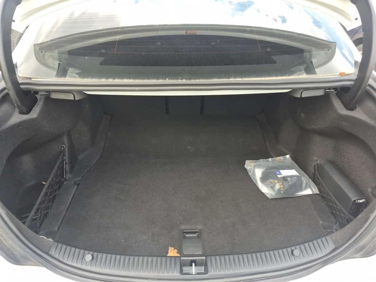 Mercedes-Benz C 300 * CARFAX * БЕЗ ПЪРВОНАЧАЛНА ВНОСКА, снимка 14 - Автомобили и джипове - 55180353