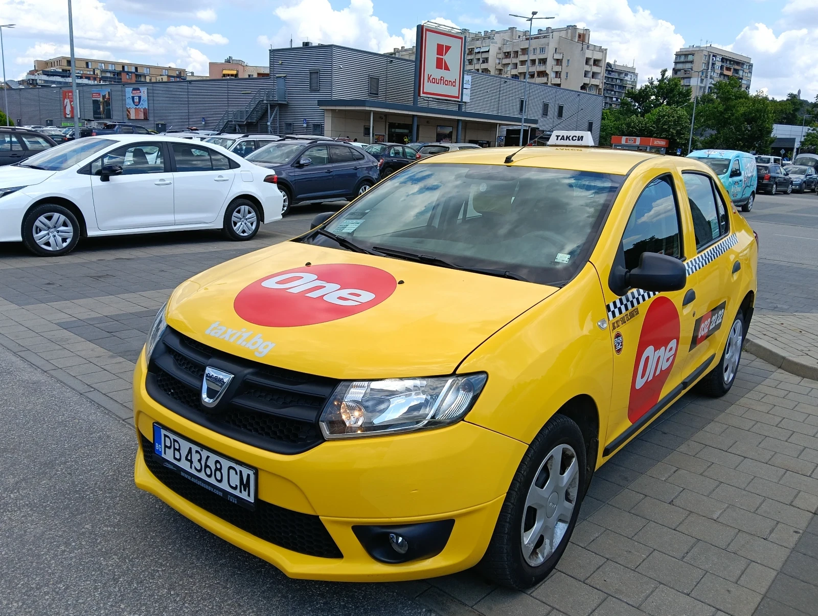 Dacia Logan, снимка 2 - Автомобили и джипове - 55183886