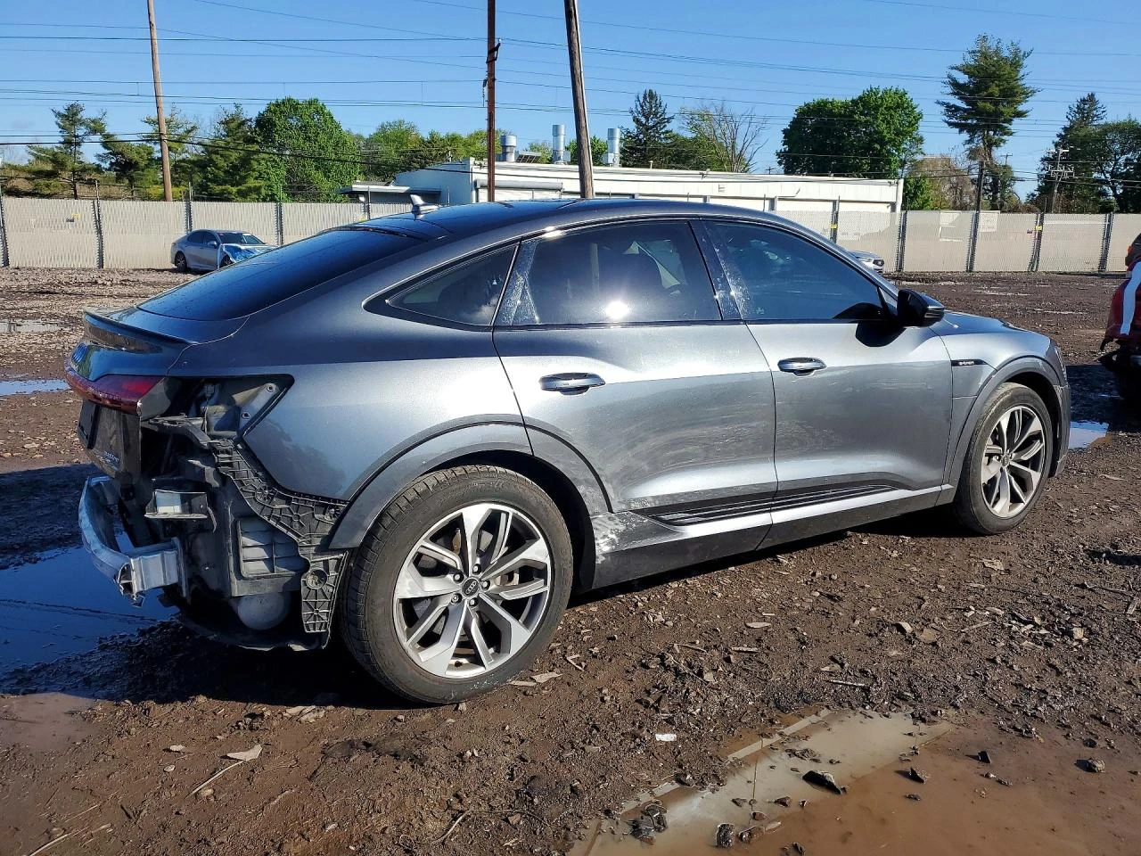 Audi E-Tron Sportback Premium, снимка 3 - Автомобили и джипове - 55240895
