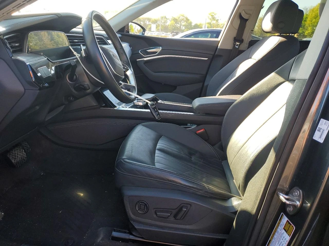 Audi E-Tron Sportback Premium, снимка 7 - Автомобили и джипове - 55240895