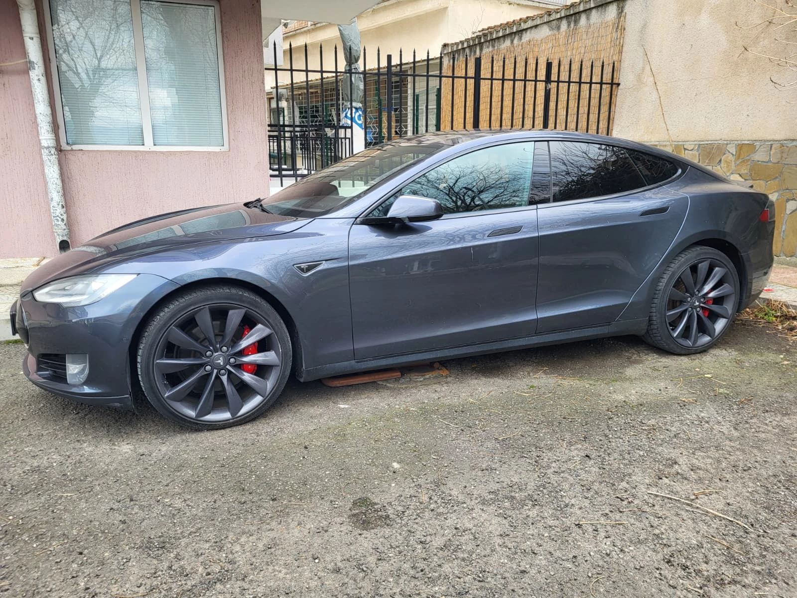 Tesla Model S model S, снимка 2 - Автомобили и джипове - 55606152