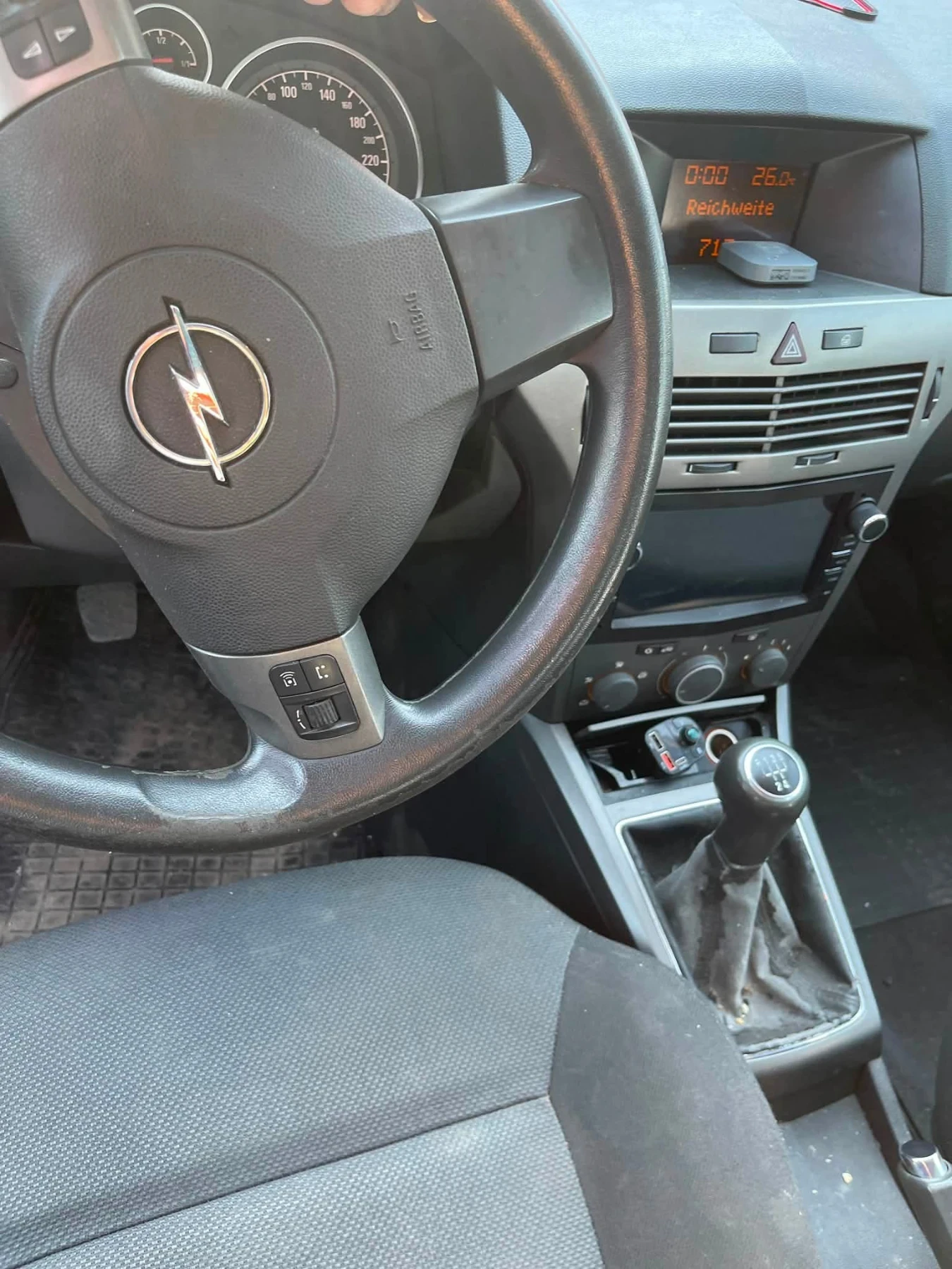 Opel Astra, снимка 2 - Автомобили и джипове - 55888636