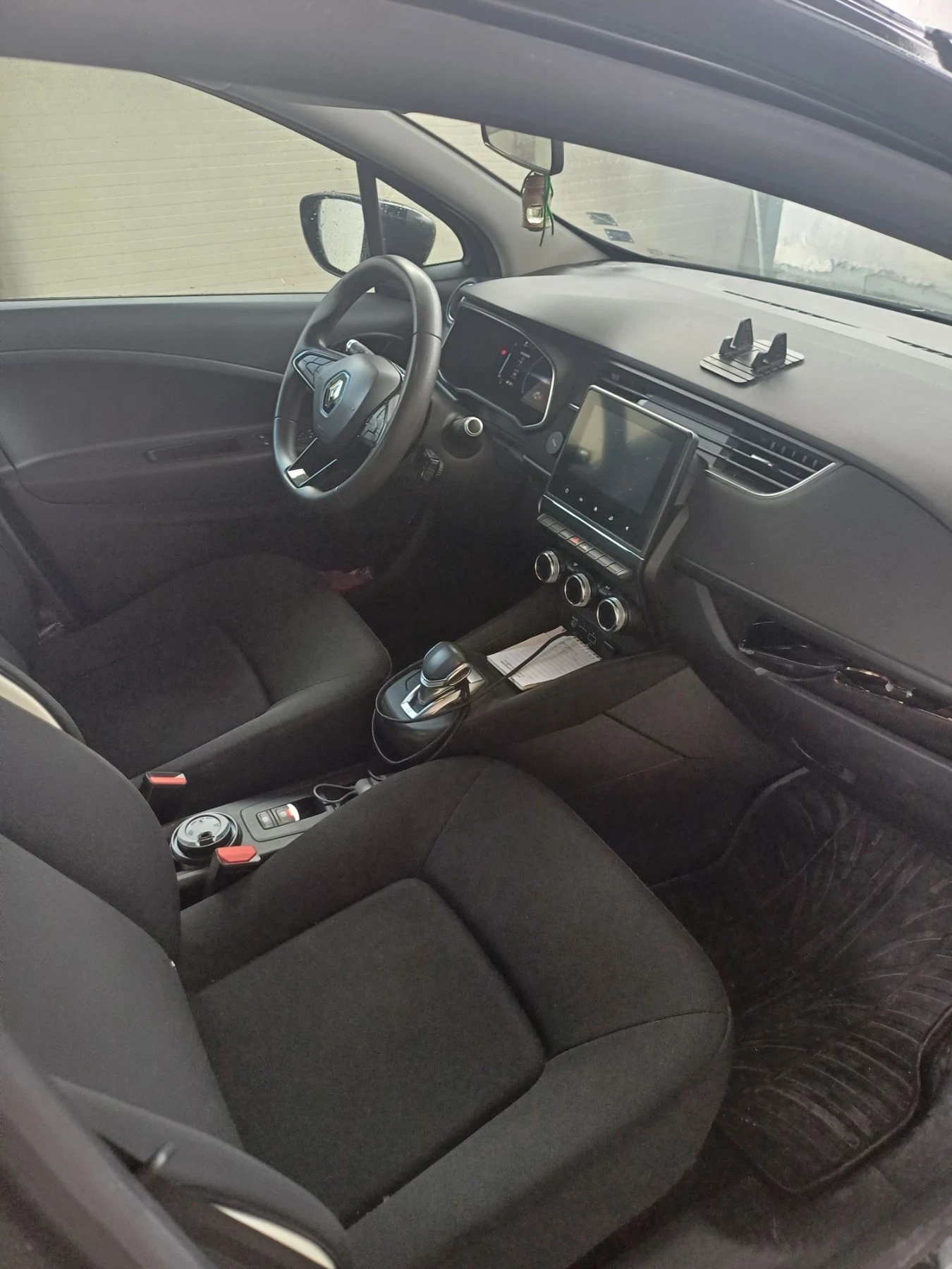 Renault Zoe 52 kw, снимка 6 - Автомобили и джипове - 56023112