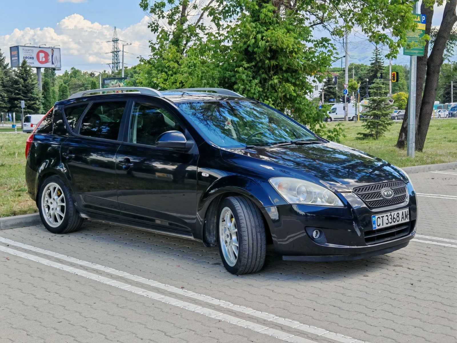 Kia Ceed 2.0 CRDI, снимка 3 - Автомобили и джипове - 56228334
