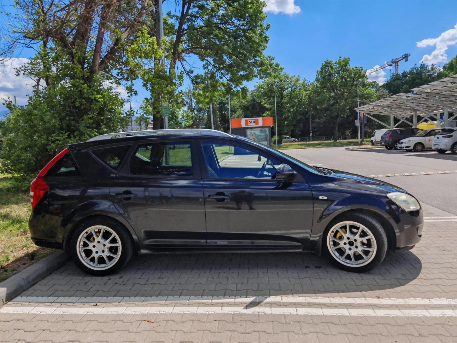 Kia Ceed 2.0 CRDI, снимка 4 - Автомобили и джипове - 56228334
