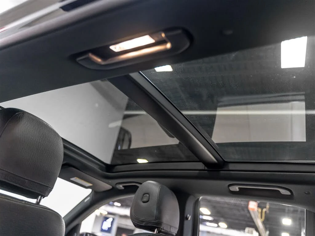 Mercedes-Benz GLE 450 4MATIC| Night Package| AIR| 21 | Soft-Close, снимка 11 - Автомобили и джипове - 56330888