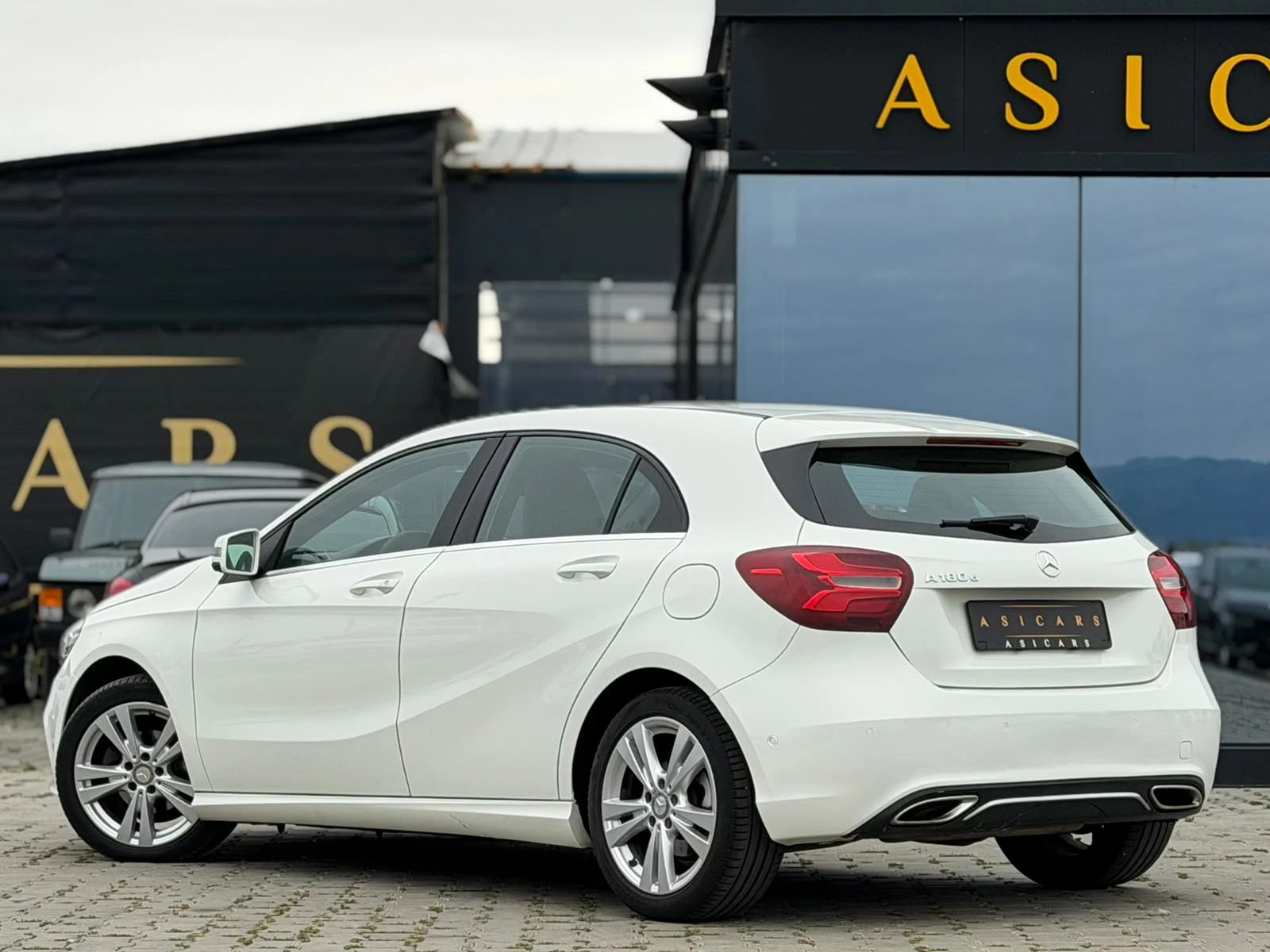 Mercedes-Benz A 180 / 1.5D / EURO 6 / PREMIUM / | Mobile.bg � ����������� 3