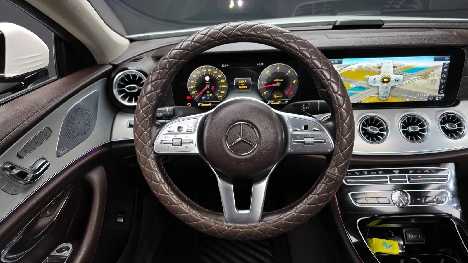 Mercedes-Benz CLS 400, снимка 11 - Автомобили и джипове - 56706507