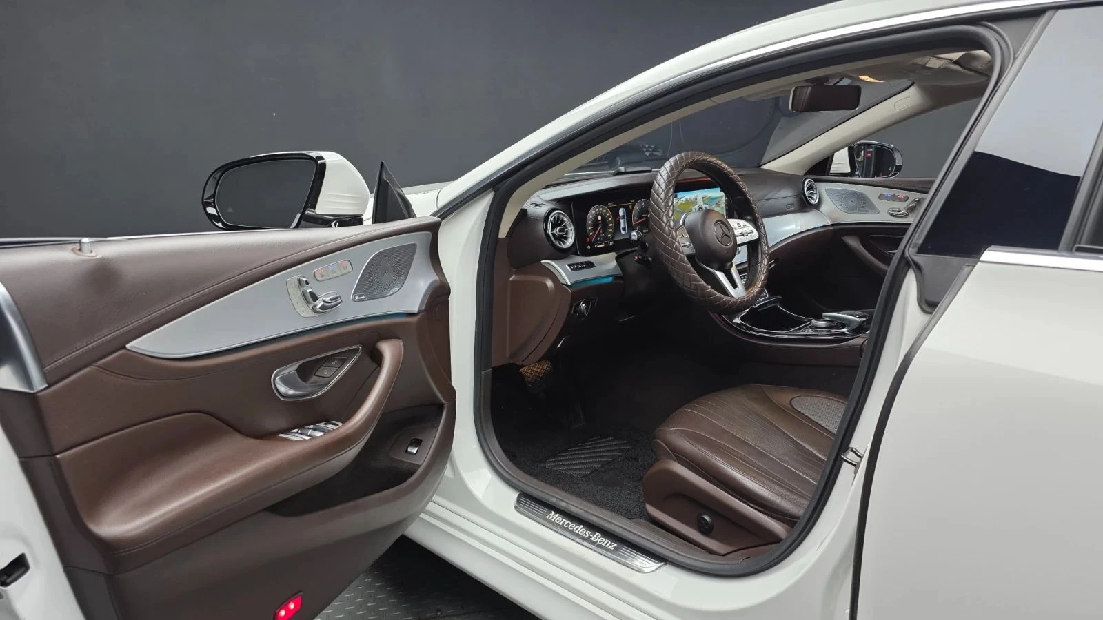 Mercedes-Benz CLS 400, снимка 8 - Автомобили и джипове - 56706507