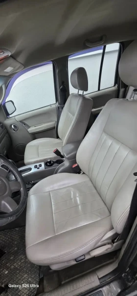 Jeep Cherokee Liberty kj | Mobile.bg    9