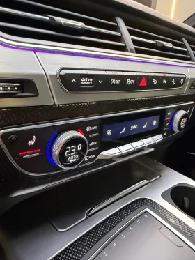 Audi SQ7 QUATTRO* BOSE* HEAD UP* ПАНОРАМА* КАРБОН*  - 33900 € / 66302.64 лв. - 89978659 10