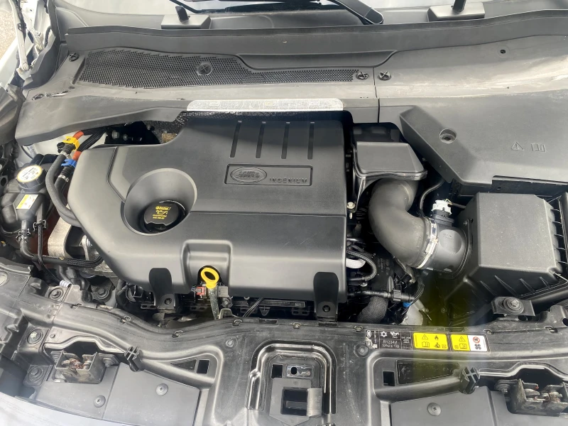 Land Rover Discovery Sport 2.0d 158x.km HSE, снимка 16 - Автомобили и джипове - 52487866