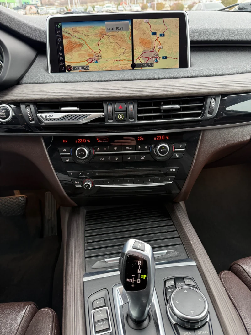 BMW X5 3.0D, X-DRIVE, DIGITAL, ПОДГРЕВ, СЕРВ. ИСТОР, снимка 13 - Автомобили и джипове - 52866915
