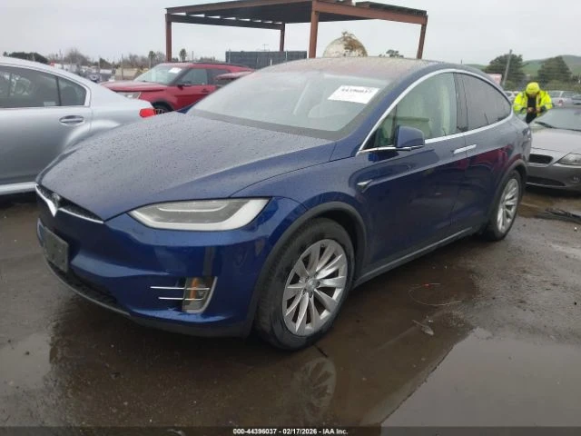 Tesla Model X 75D, снимка 2 - Автомобили и джипове - 53659326
