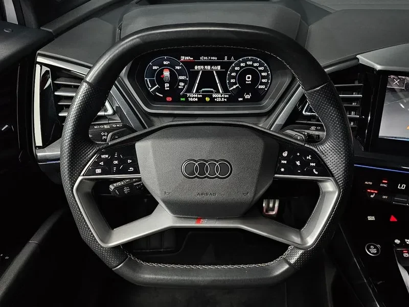 Audi Q4 40 Premium - ���� 30% ����� | Mobile.bg � ����������� 13