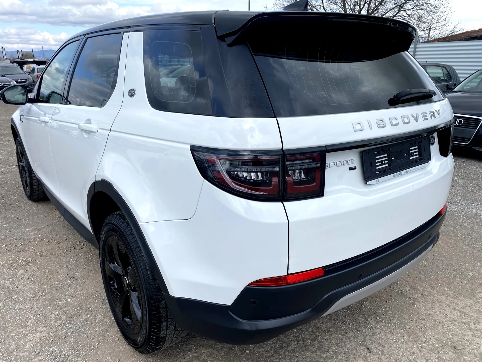 Land Rover Discovery Sport 2.0d 158x.km HSE - изображение 3