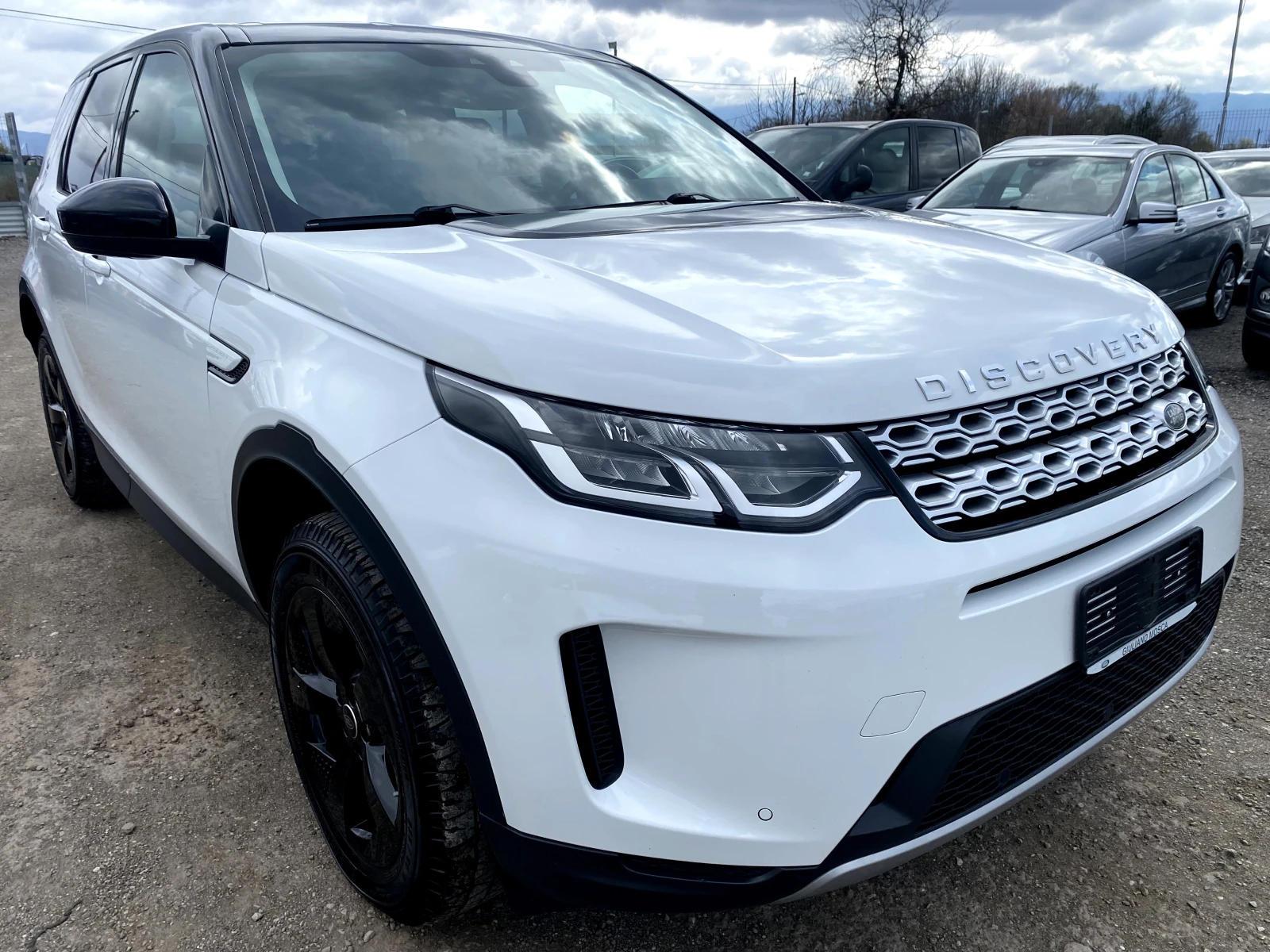 Land Rover Discovery Sport 2.0d 158x.km HSE - изображение 6