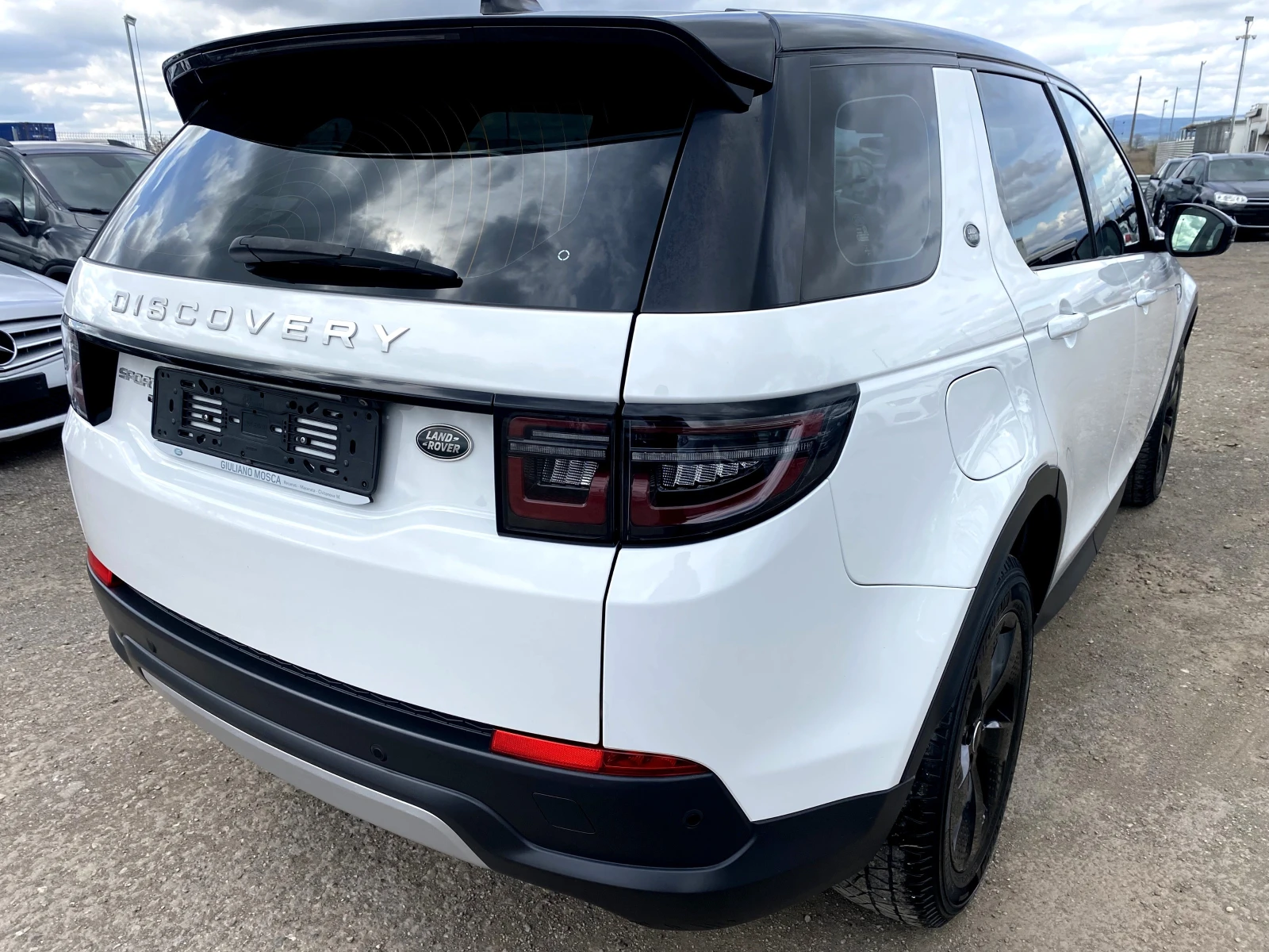 Land Rover Discovery Sport 2.0d 158x.km HSE - изображение 4