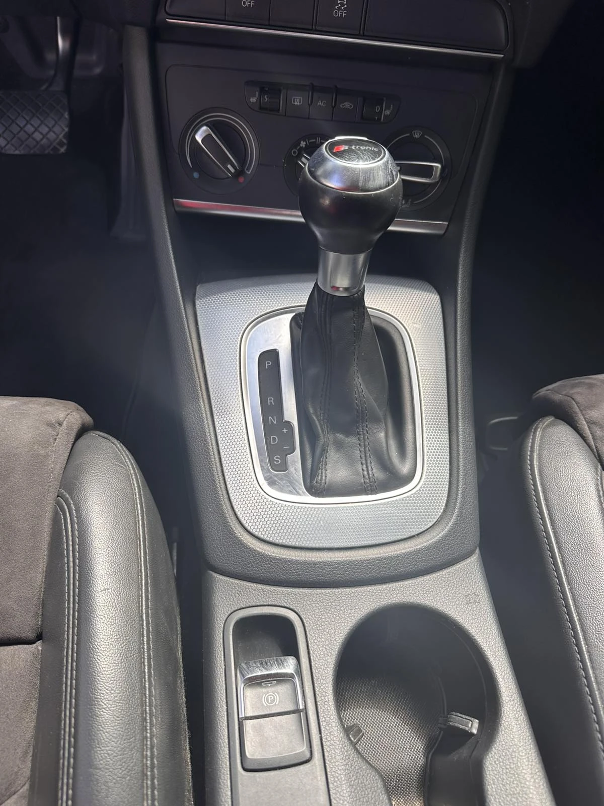 Audi Q3 2.0 S-line - изображение 3