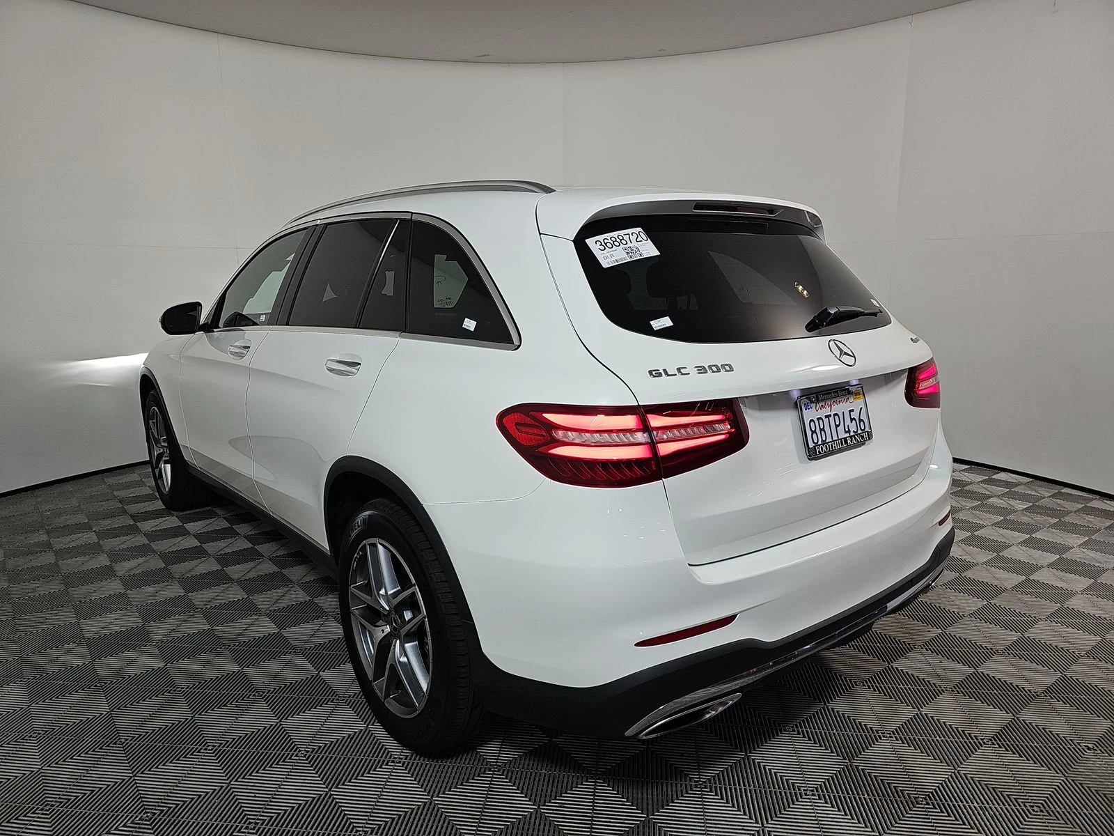 Mercedes-Benz GLC 300 4MATIC AMG-Pack* CarPlay* BURMESTER* М.Точка* Пано - изображение 6
