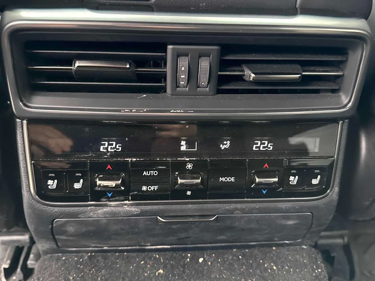 Lexus LX 700h /360/DIS/MARK LEVINSON/HEAD UP , снимка 14 - Автомобили и джипове - 53924190